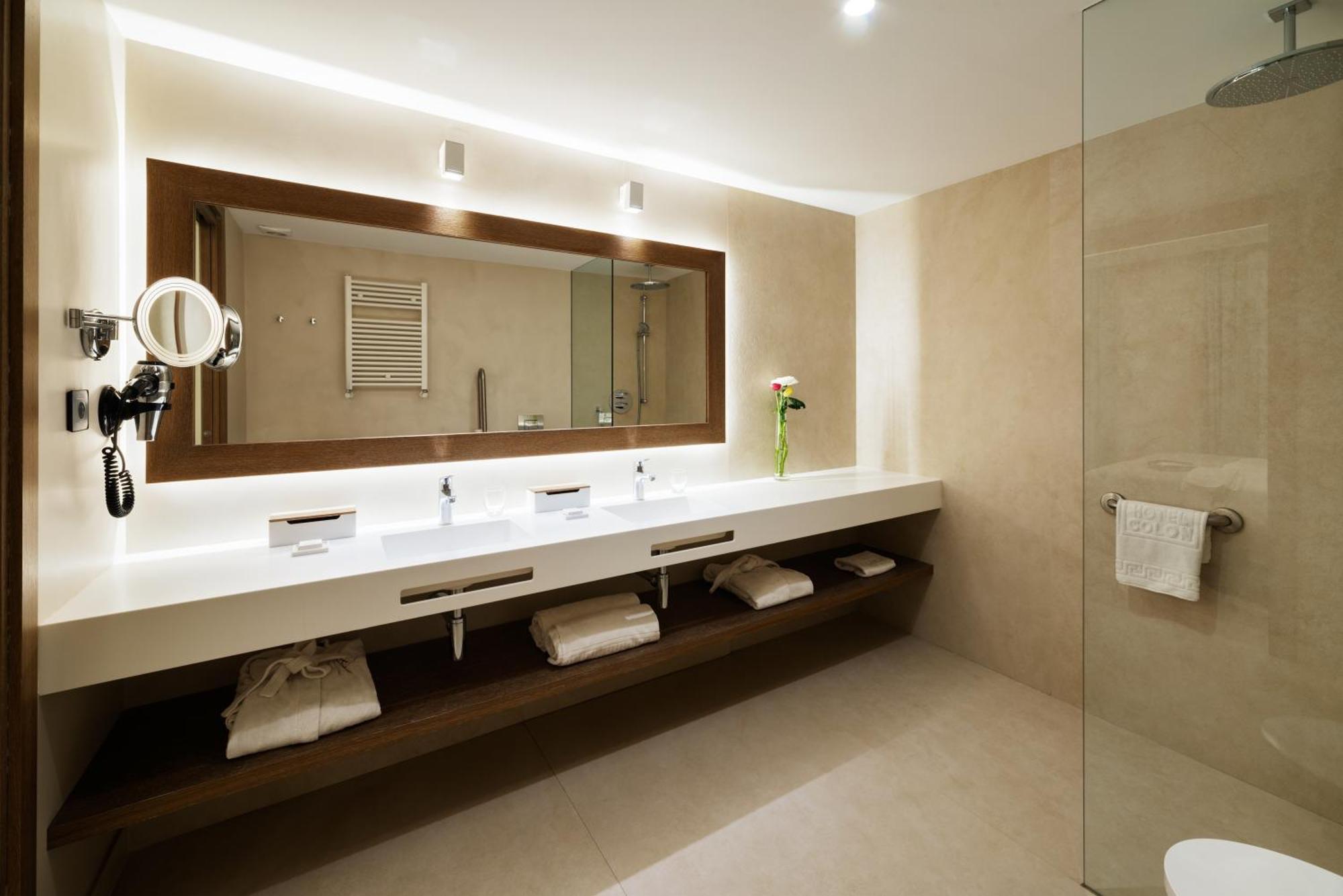 Lamaro Hotel Барселона Стая снимка Bathroom