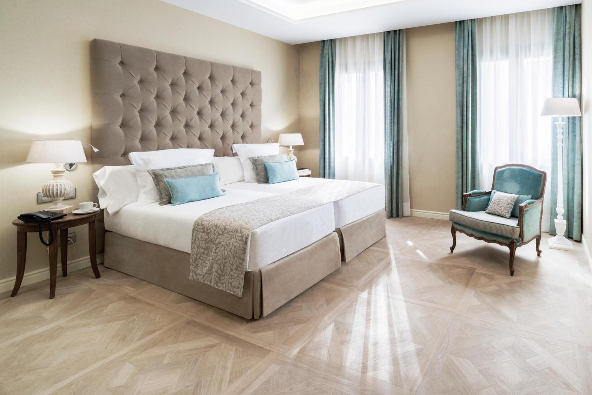 Lamaro Hotel Барселона Стая снимка