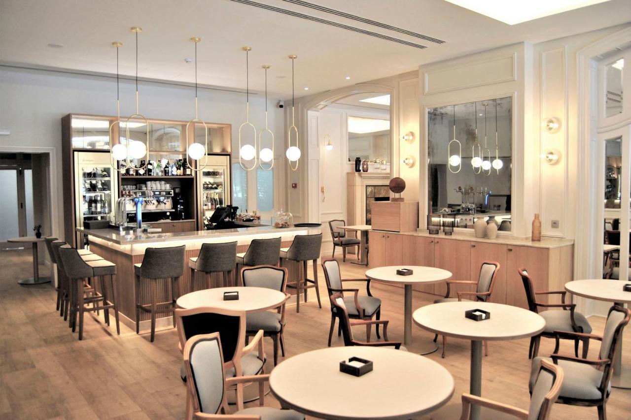 Lamaro Hotel Барселона Екстериор снимка The lounge at the airport